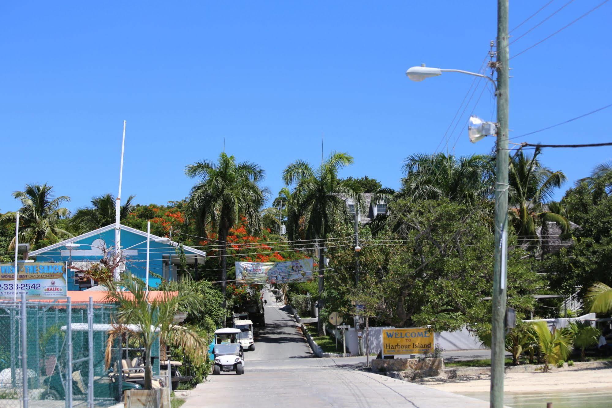 Tingum Village Hotel Dunmore Town Экстерьер фото